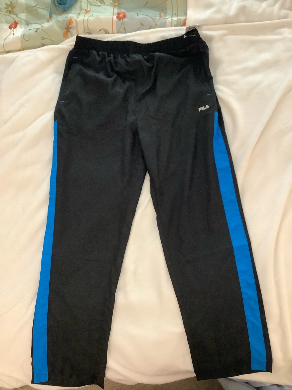 Fila Men’s Black Sweatpants with Blue Side Panels XL